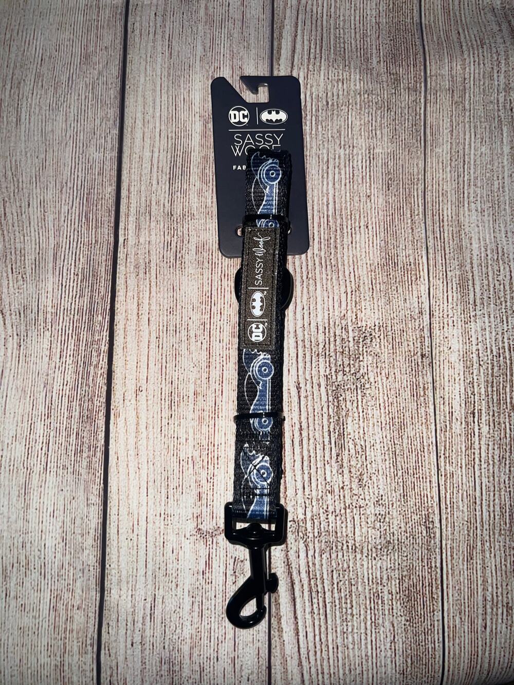 New NWT DC Batman Bat Mobile Sassy Woof Dog Leash Pet Supply 5'